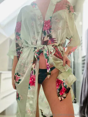Sophiasmithuk OnlyFans Leaked Free Thumbnail Picture - #YDD9OzZk5y