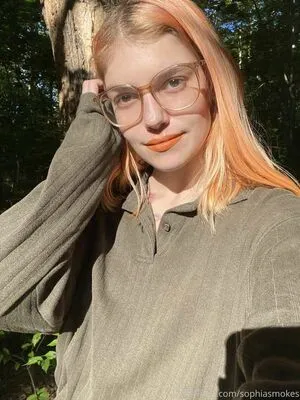 Sophiasmokes OnlyFans Leaked Free Thumbnail Picture - #0B7pZtlYih
