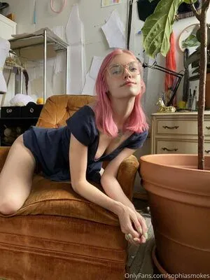Sophiasmokes OnlyFans Leaked Free Thumbnail Picture - #FEcl1qawX3