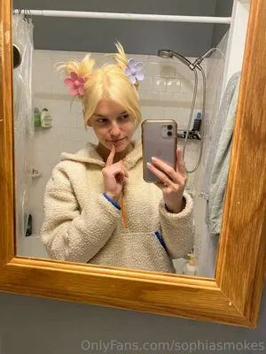 Sophiasmokes OnlyFans Leaked Free Thumbnail Picture - #ZQsPJGMlPC