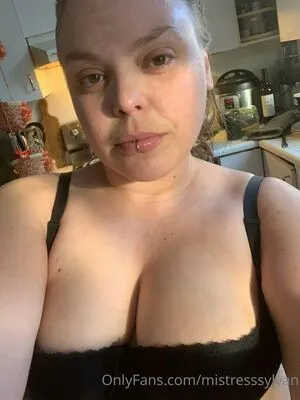 Sophiasylvanfree OnlyFans Leaked Free Thumbnail Picture - #4Vth1aD2ql