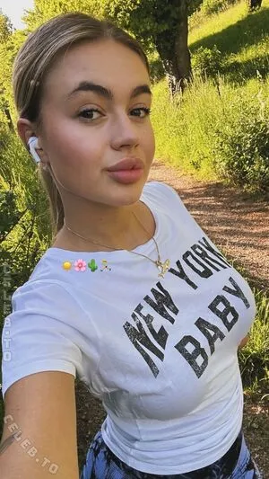 Sophie Amalia OnlyFans Leaked Free Thumbnail Picture - #NbKyJEjLDh