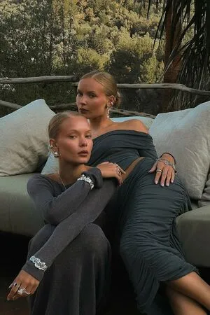 Sophie And Idunn Vollan OnlyFans Leaked Free Thumbnail Picture - #CWEonQ4SA2