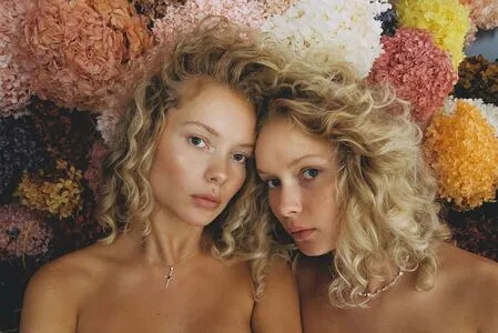 Sophie And Idunn Vollan OnlyFans Leaked Free Thumbnail Picture - #TlKG1omaHO