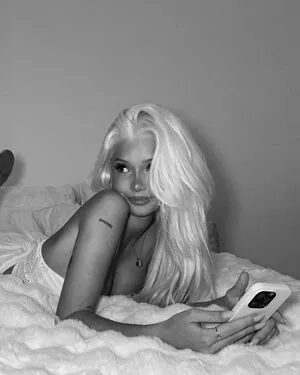 Sophie Charlott OnlyFans Leaked Free Thumbnail Picture - #KqvBh3NDVe