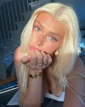 Sophie Charlott OnlyFans Leaked Free Thumbnail Picture - #dNChi2ybbu