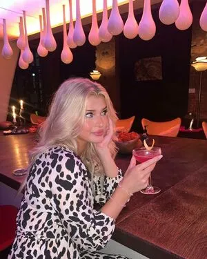 Sophie Charlott OnlyFans Leaked Free Thumbnail Picture - #qDllm8YJgY
