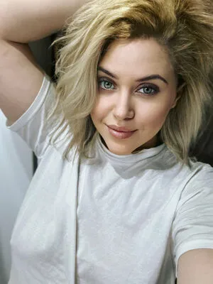 Sophie Cox OnlyFans Leaked Free Thumbnail Picture - #uwiFLInlsM