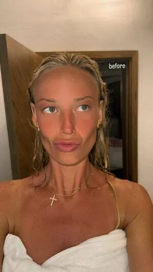 Sophie Cunningham OnlyFans Leaked Free Thumbnail Picture - #MBiDOXLRRM