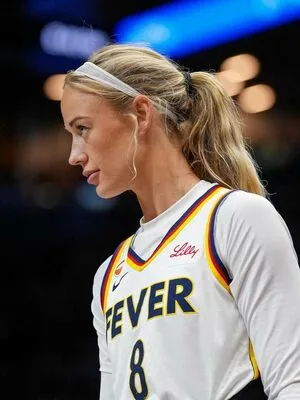 Sophie Cunningham OnlyFans Leaked Free Thumbnail Picture - #vncekdotBw