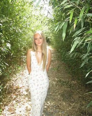 Sophie Grace OnlyFans Leaked Free Thumbnail Picture - #THgltuTSBR