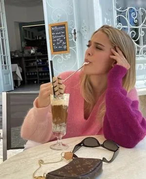 Sophie Kern OnlyFans Leaked Free Thumbnail Picture - #wwhydK0xAI