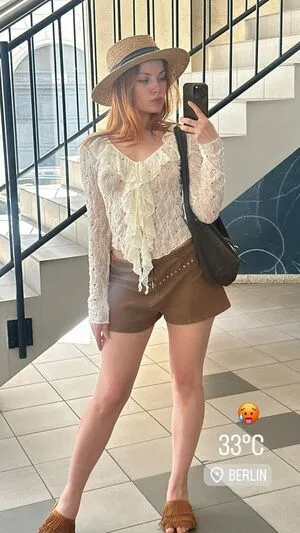 Sophie La Sage OnlyFans Leaked Free Thumbnail Picture - #hCLVIdOr2d