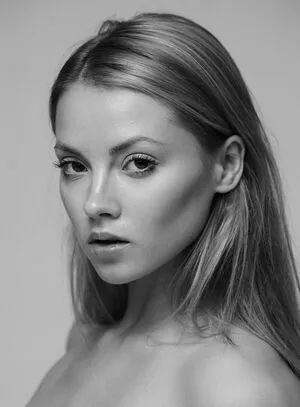 Sophie La Sage OnlyFans Leaked Free Thumbnail Picture - #v8T9GaO562