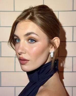 Sophie Nelisse OnlyFans Leaked Free Thumbnail Picture - #0HeUJXodoL