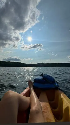 Sophie Nelisse OnlyFans Leaked Free Thumbnail Picture - #6C4bmmWR15