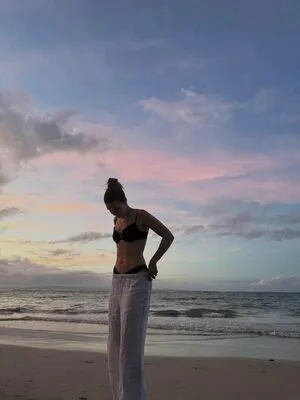 Sophie Nelisse OnlyFans Leaked Free Thumbnail Picture - #Insx3udx5f