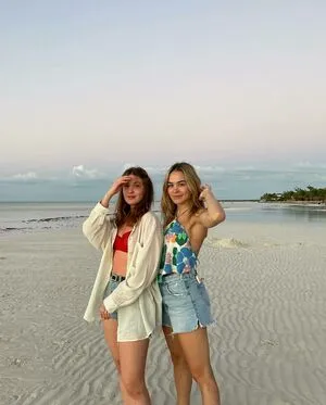 Sophie Nelisse OnlyFans Leaked Free Thumbnail Picture - #ffWCj94lpM