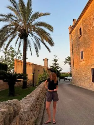 Sophie Nelisse OnlyFans Leaked Free Thumbnail Picture - #jt8n2HTJtP