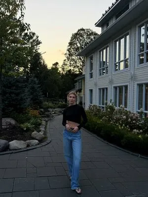 Sophie Nelisse OnlyFans Leaked Free Thumbnail Picture - #q6VxEjyB3N