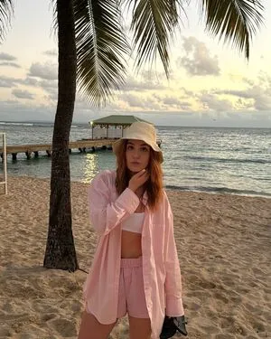 Sophie Nelisse OnlyFans Leaked Free Thumbnail Picture - #vSaByTcaFW
