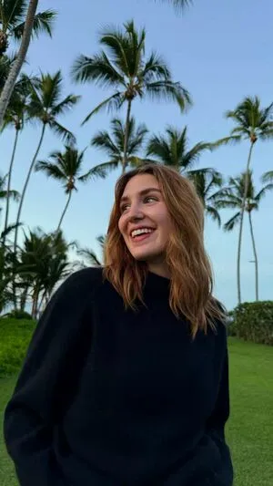 Sophie Nelisse OnlyFans Leaked Free Thumbnail Picture - #xRd7rtCXLI