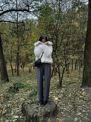 Sophie Not Sofia OnlyFans Leaked Free Thumbnail Picture - #72H1L4Kh1U