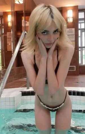Sophie Powers OnlyFans Leaked Free Thumbnail Picture - #9E7L9N97LD