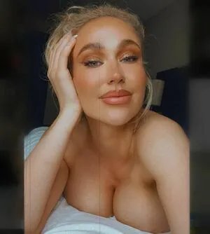 Sophie Reade OnlyFans Leaked Free Thumbnail Picture - #P3Wpg9evst
