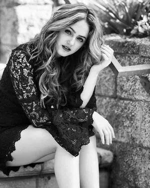 Sophie Reynolds OnlyFans Leaked Free Thumbnail Picture - #7xnKRJn1bo