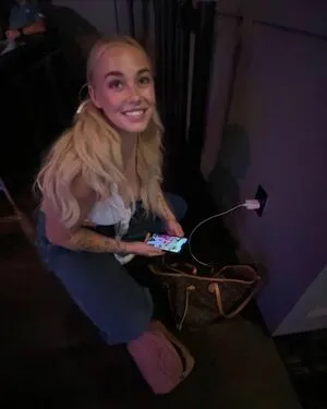 Sophie Riedemann OnlyFans Leaked Free Thumbnail Picture - #4z5z7pG0ey