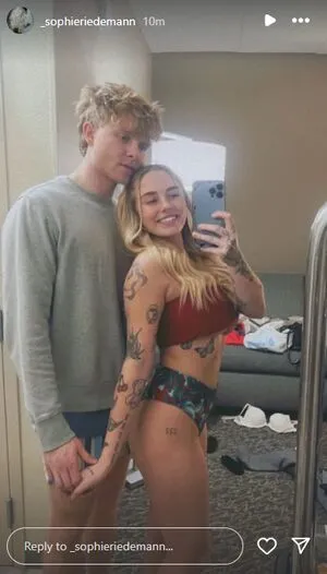 Sophie Riedemann OnlyFans Leaked Free Thumbnail Picture - #BxyNLOSqT1