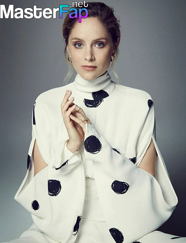 sophie-rundle