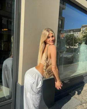 Sophie Schnr OnlyFans Leaked Free Thumbnail Picture - #egCEOBqRhX