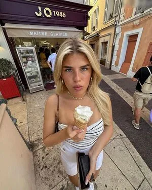 Sophie Schnur OnlyFans Leaked Free Thumbnail Picture - #inRvIy56FF