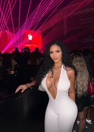 Sophie Sierra OnlyFans Leaked Free Thumbnail Picture - #yAKGc5fyox