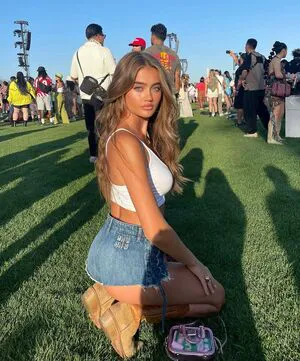 Sophie Stray Spetalen OnlyFans Leaked Free Thumbnail Picture - #4ICUCYaYGn