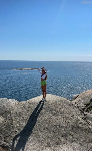 Sophie Stray OnlyFans Leaked Free Thumbnail Picture - #nHOGuHdlnc