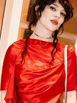 Sophie Thatcher OnlyFans Leaked Free Thumbnail Picture - #6XextIB5fV
