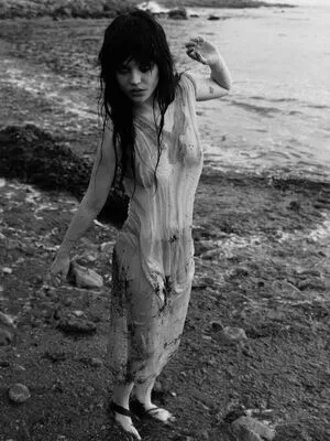 Sophie Thatcher OnlyFans Leaked Free Thumbnail Picture - #L1IKPgPisR