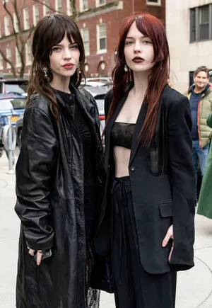 Sophie Thatcher OnlyFans Leaked Free Thumbnail Picture - #YhpPQJY9l9