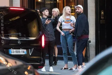 Sophie Turner OnlyFans Leaked Free Thumbnail Picture - #3D3KW0d6KB