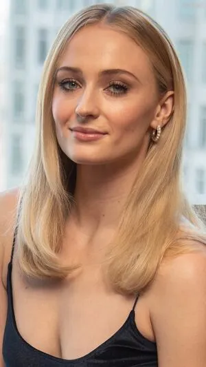 Sophie Turner OnlyFans Leaked Free Thumbnail Picture - #E16zvYzPTW