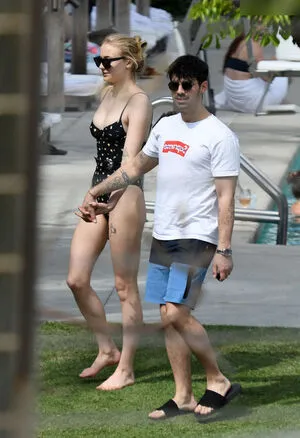 Sophie Turner OnlyFans Leaked Free Thumbnail Picture - #EUiznfO4Rz