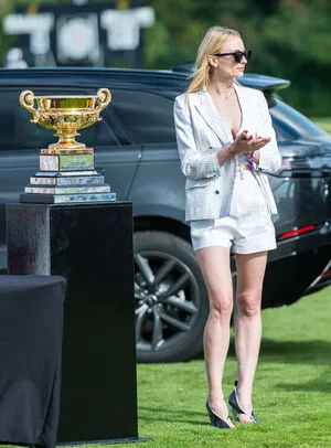 Sophie Turner OnlyFans Leaked Free Thumbnail Picture - #LVodZlpY5b