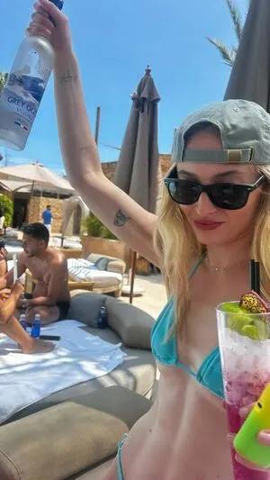Sophie Turner OnlyFans Leaked Free Thumbnail Picture - #NfDiKt0FFb