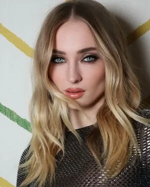 Sophie Turner OnlyFans Leaked Free Thumbnail Picture - #PDe2EUUp99