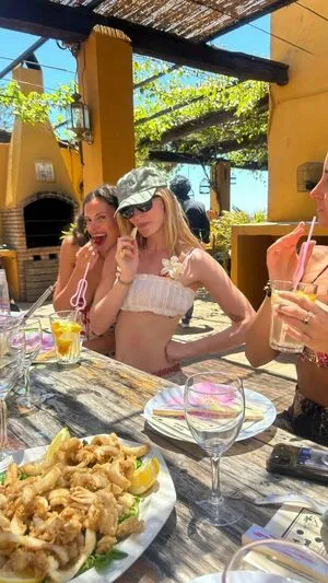 Sophie Turner OnlyFans Leaked Free Thumbnail Picture - #Rq2ik5A5rK