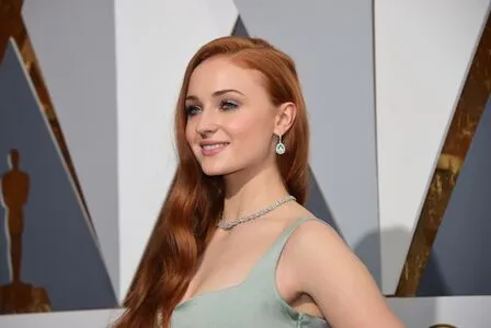 Sophie Turner OnlyFans Leaked Free Thumbnail Picture - #WApefWD3E6
