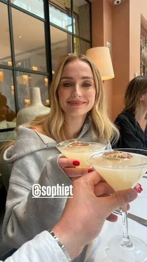 Sophie Turner OnlyFans Leaked Free Thumbnail Picture - #ePLsznTh1X